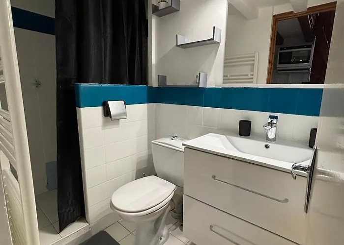 T2 Hyper Centre 200m Des Telecabines *